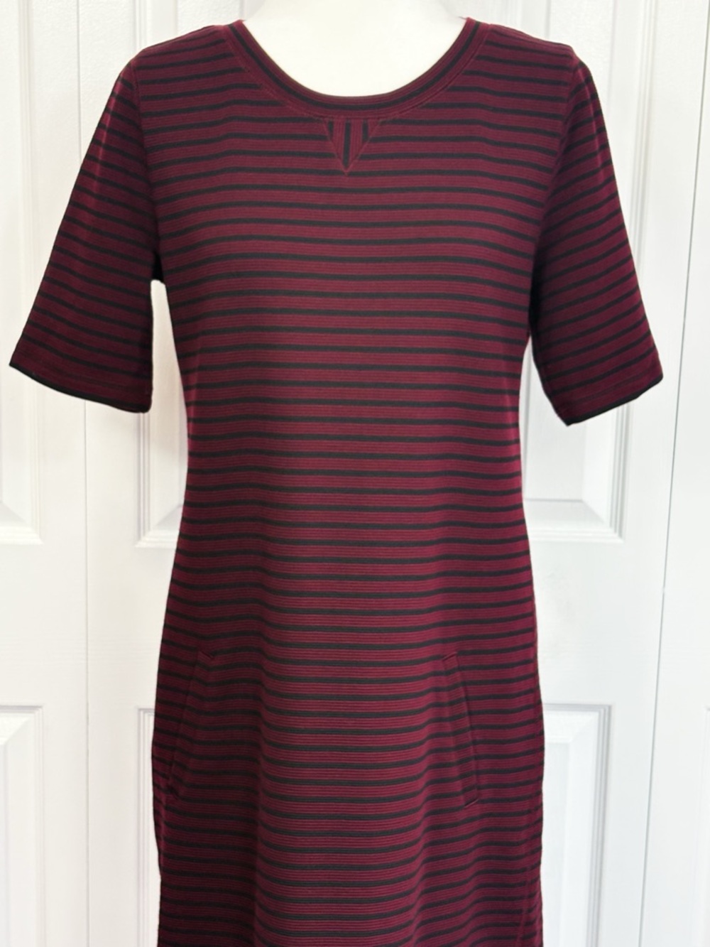 Lou & Grey Burgundy Black Stripe Ribbed Knit Short Sleeve Dress Medium